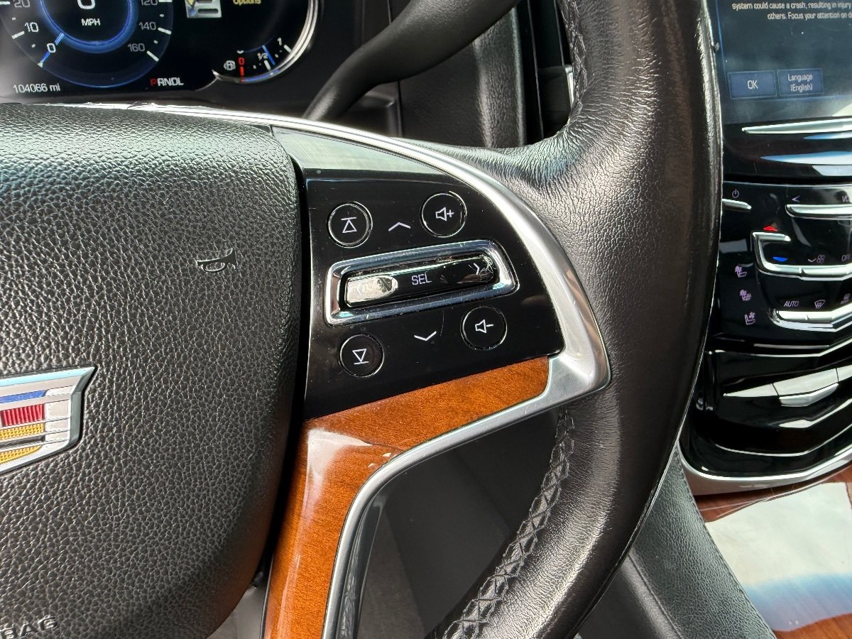 Used 2019 Cadillac Escalade ESV Premium Luxury AWD/4WD image 25