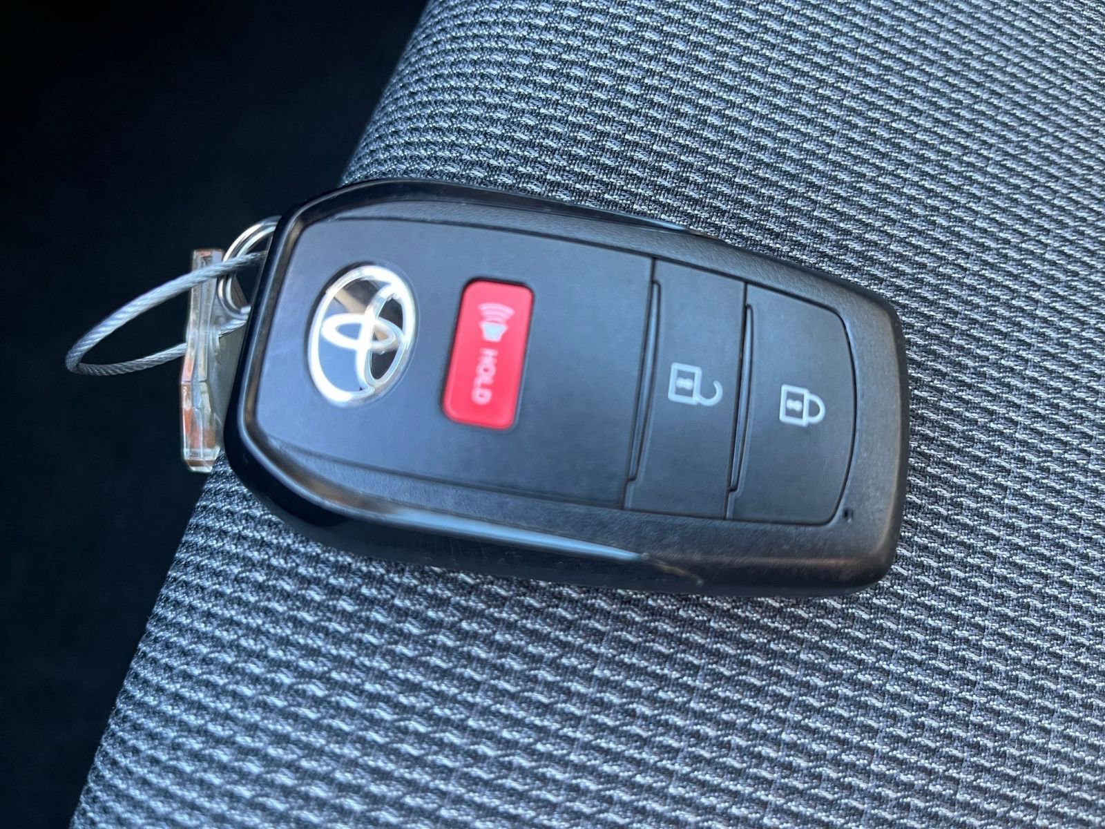 Used 2025 Toyota Prius LE image 18