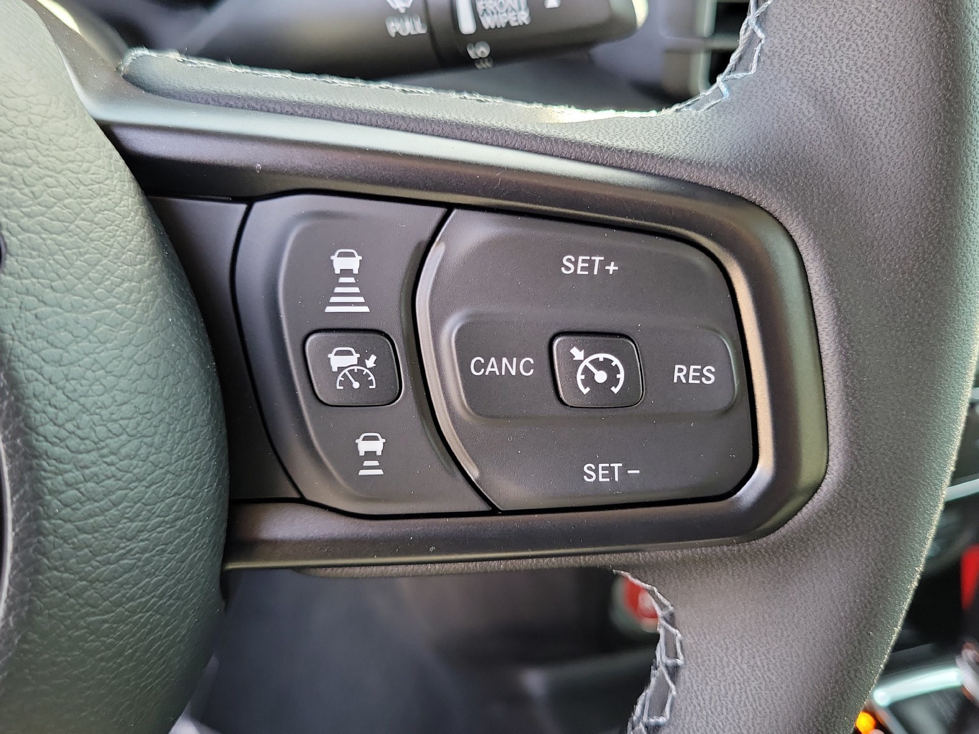 New 2026 Jeep Gladiator Sport AWD/4WD image 6
