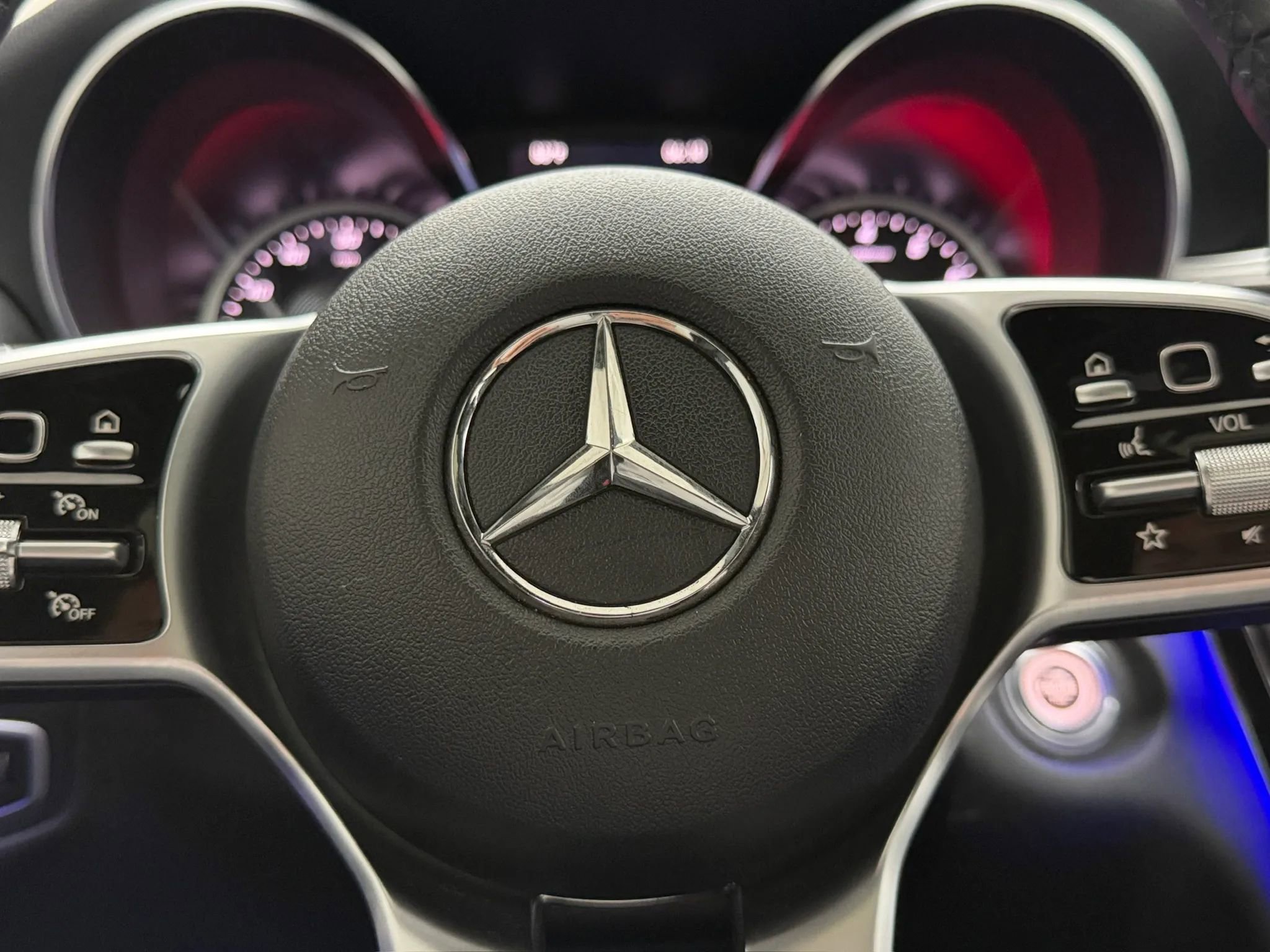 Used 2020 Mercedes-Benz C 300 Sedan image 23