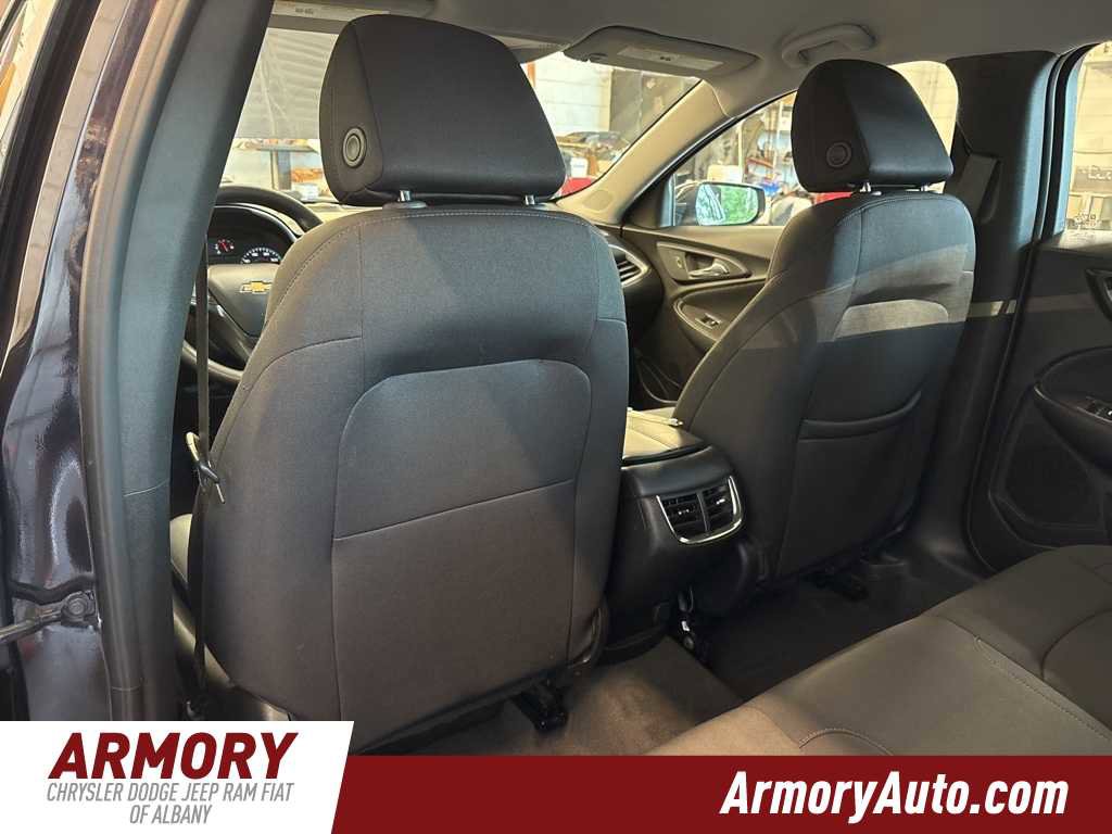 Used 2023 Chevrolet Malibu LT image 24