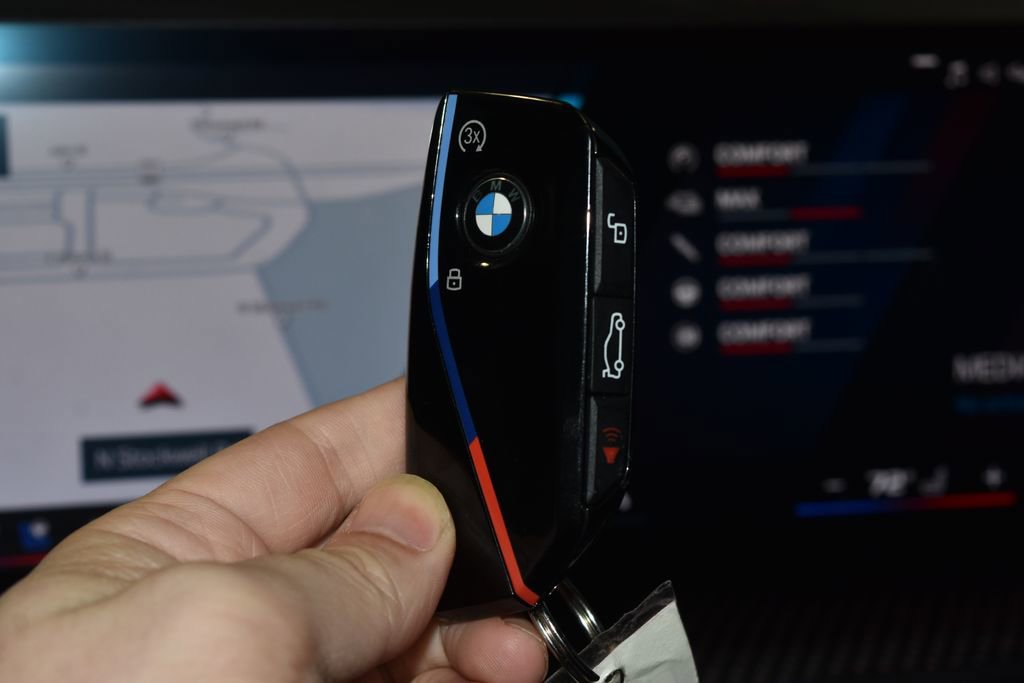 Used 2024 BMW XM Label Red AWD/4WD image 18