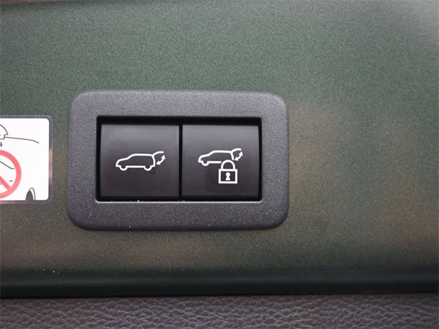 Used 2025 Toyota Corolla Cross XLE image 29