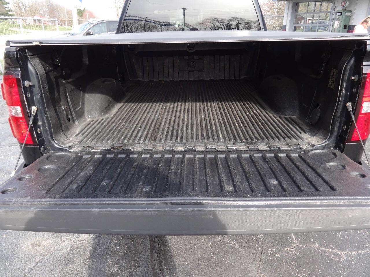 Used 2014 GMC Sierra 1500 SLT w/ SLT Crew Cab Value Package image 33