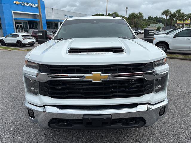 Used 2024 Chevrolet Silverado 2500 LT AWD/4WD image 8