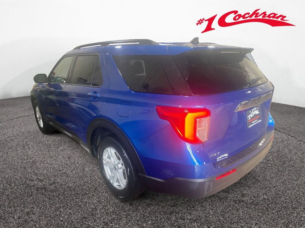 Used 2023 Ford Explorer XLT image 17