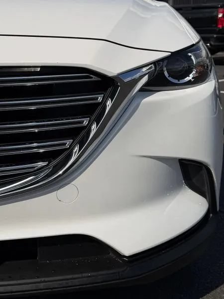Used 2018 MAZDA CX-9 Touring FWD image 9