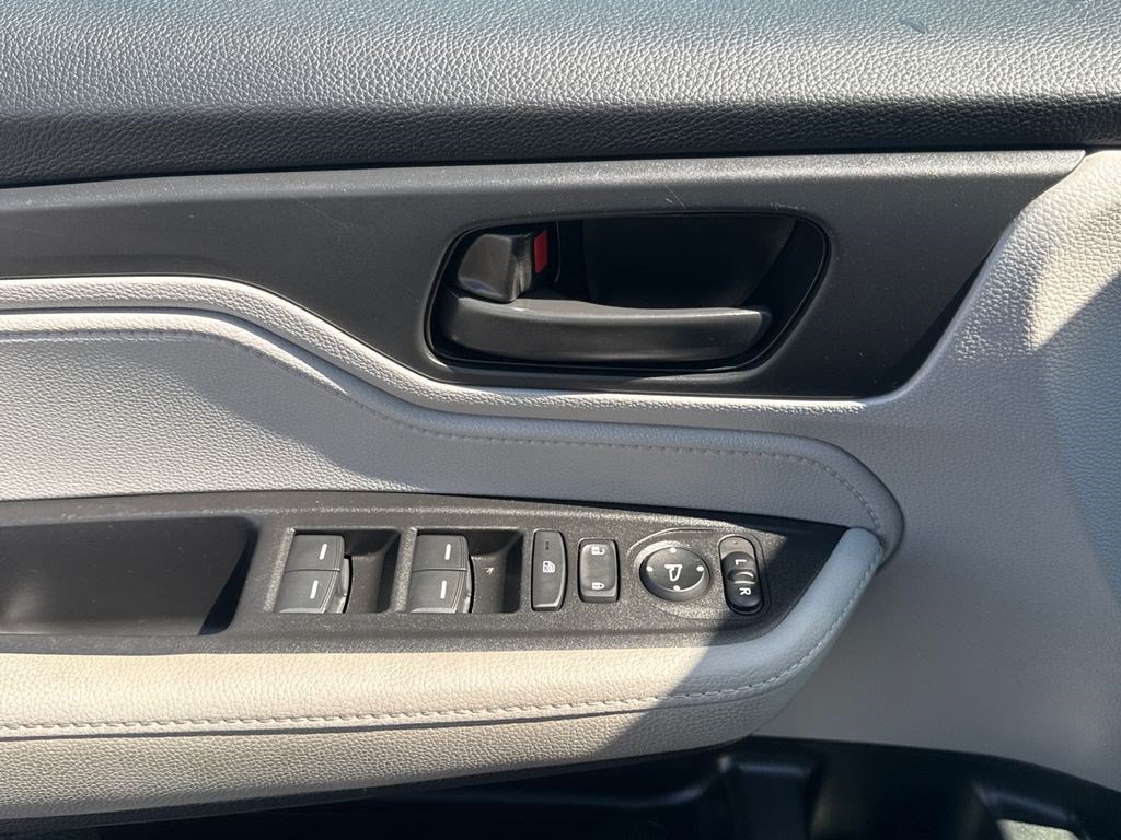 Certified 2022 Honda Odyssey EX image 22