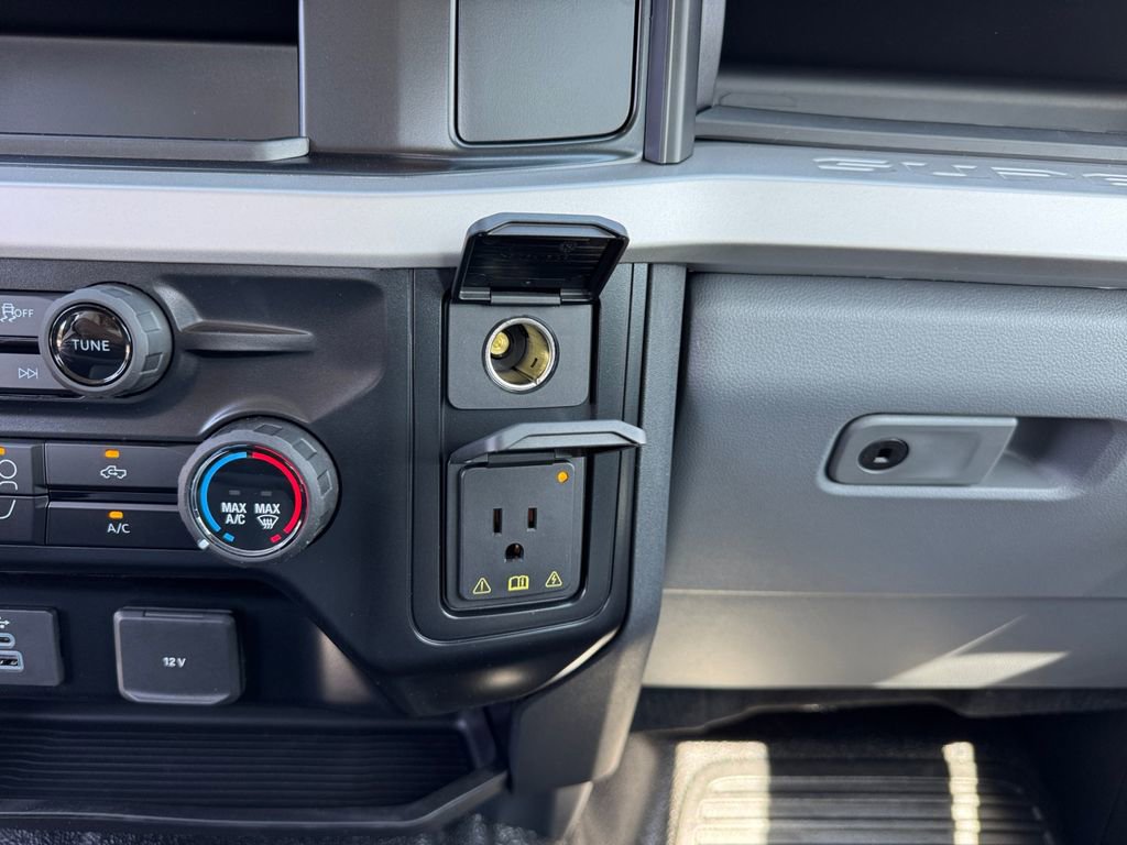 New 2025 Ford F550 XL image 33
