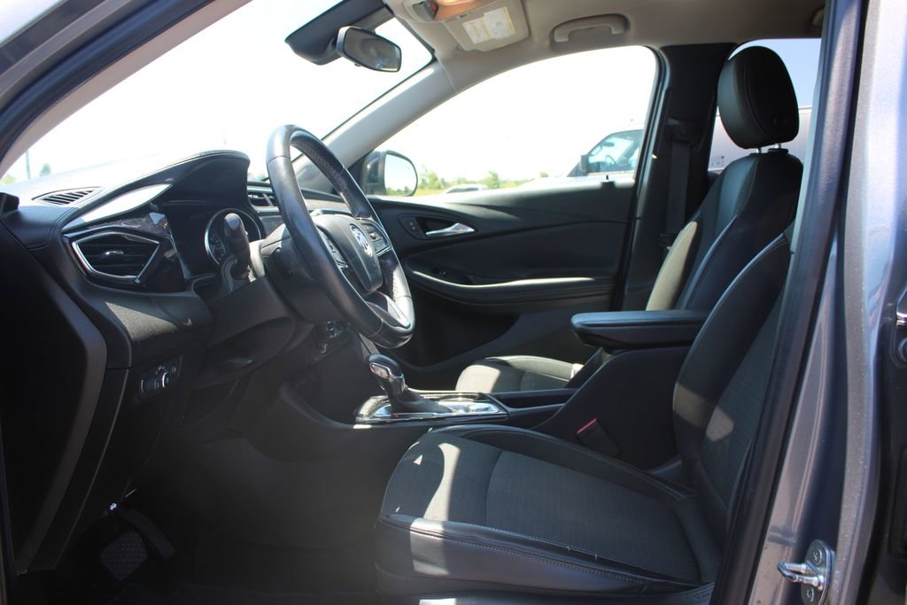 Used 2020 Buick Encore GX Select w/ Sport Touring Package FWD image 17