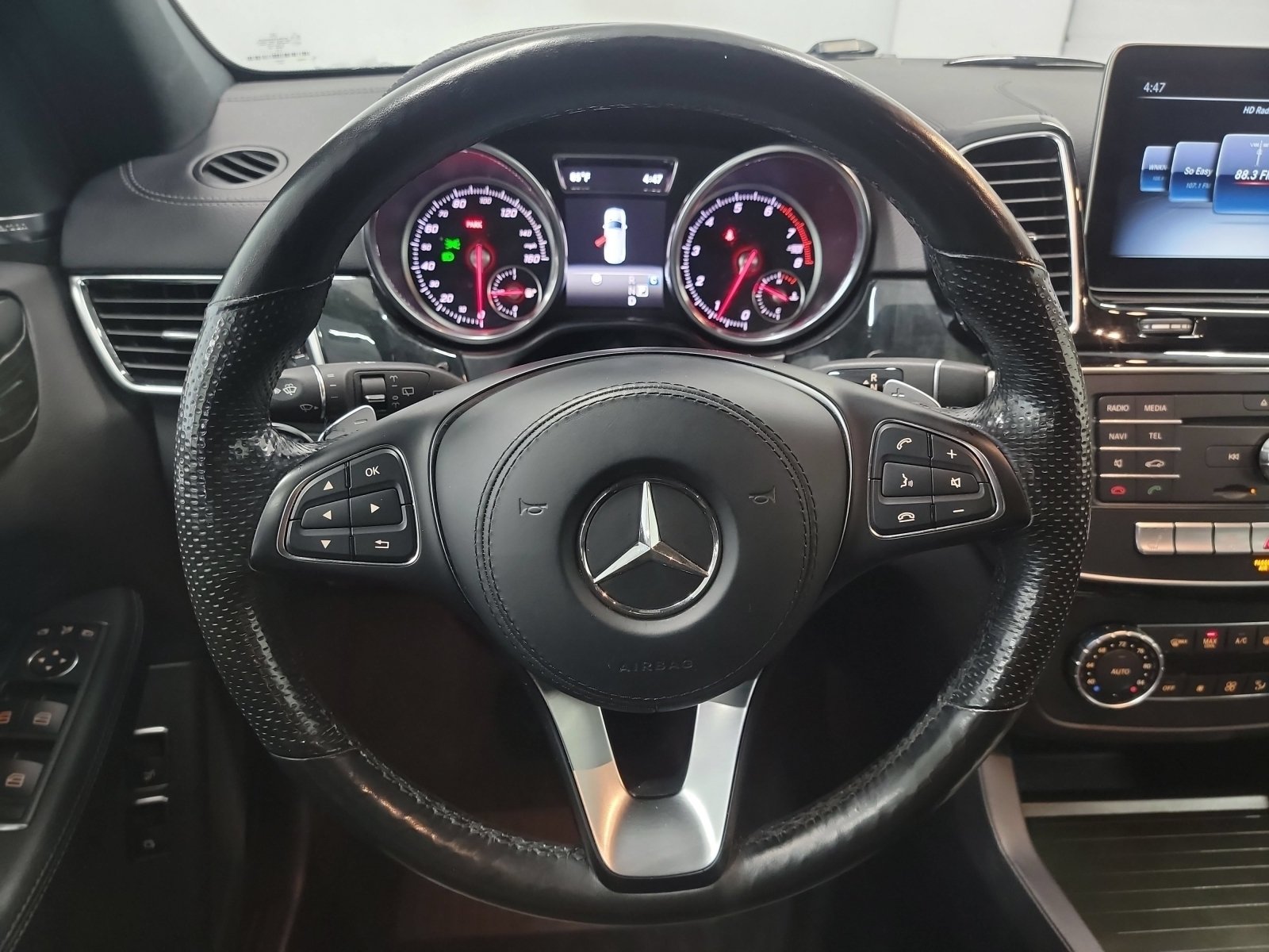 Used 2019 Mercedes-Benz GLS 450 4MATIC image 17