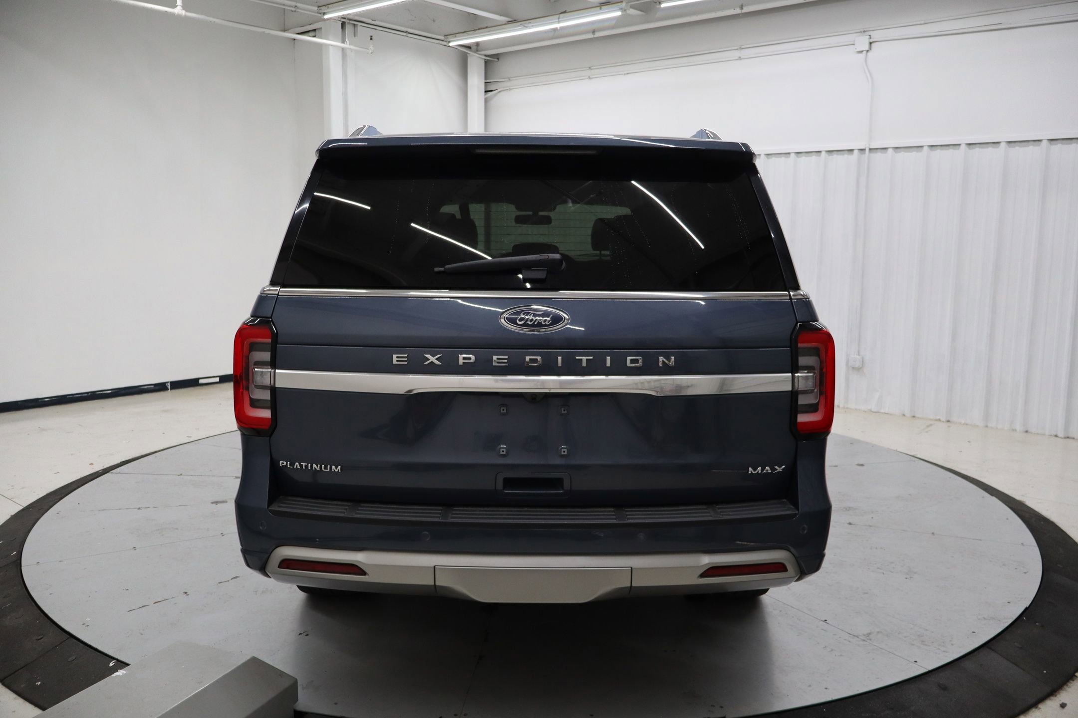 Used 2022 Ford Expedition Max Platinum AWD/4WD image 6