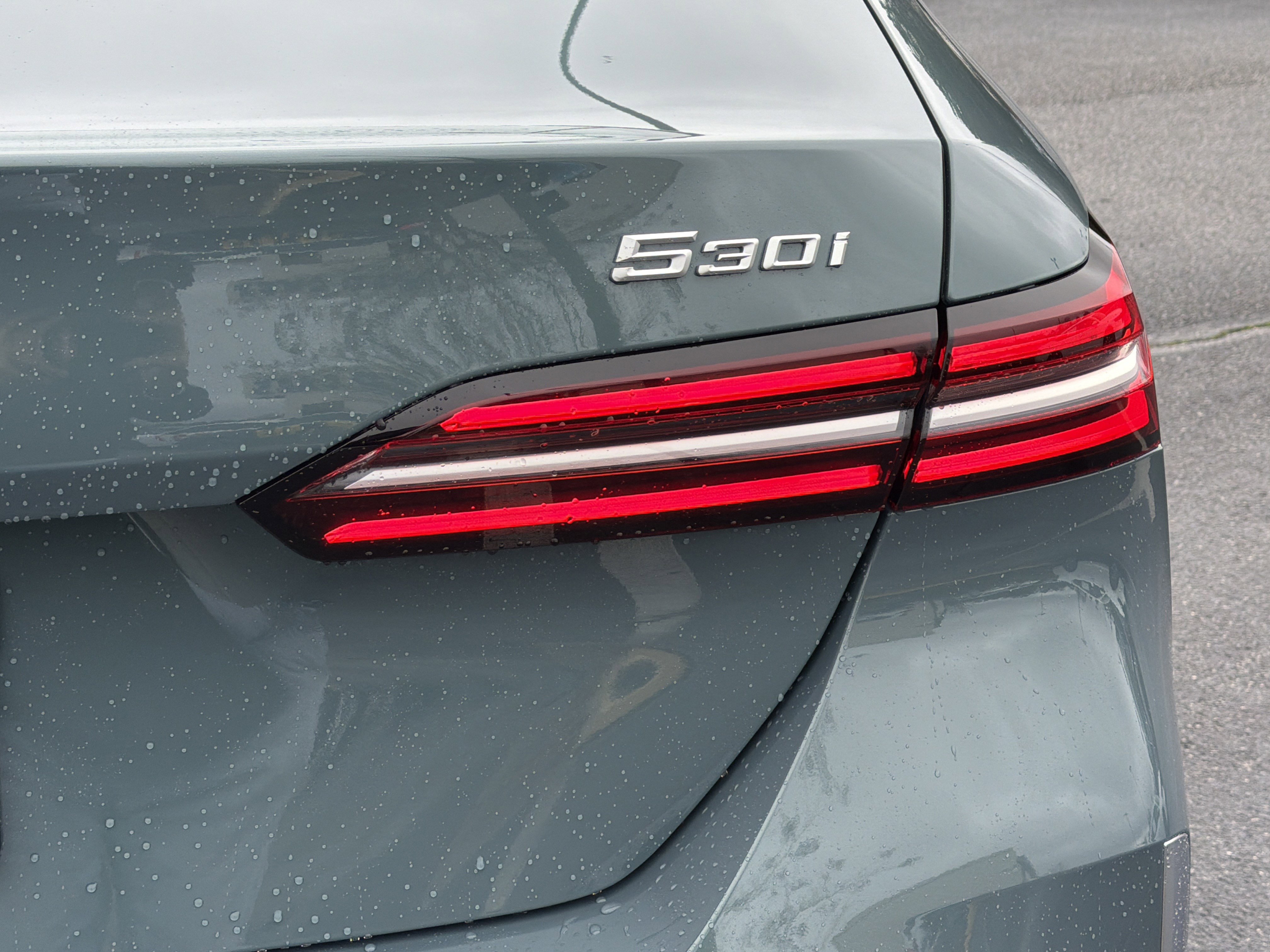 New 2026 BMW 530i w/ Convenience Package image 24