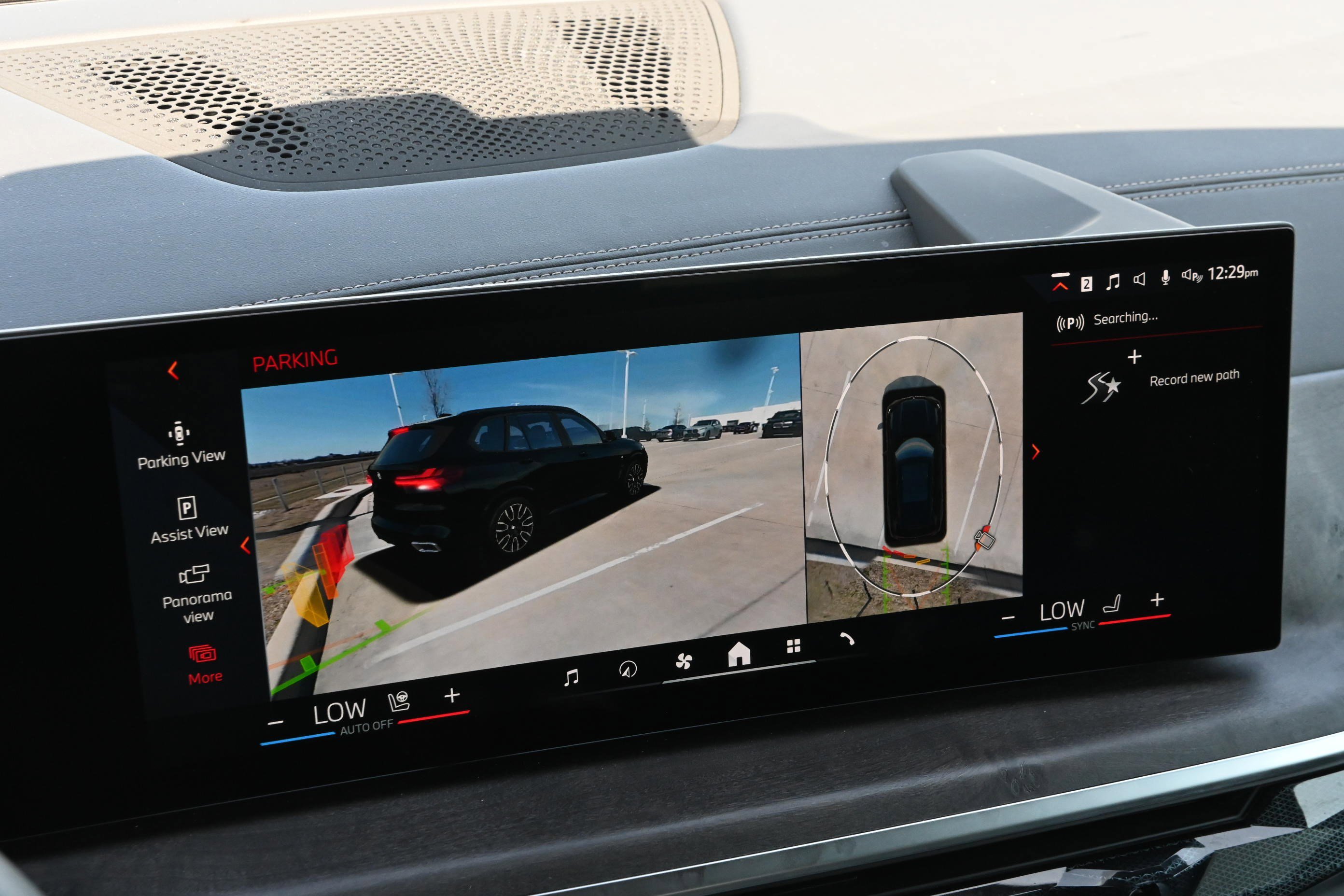 Certified 2025 BMW X5 xDrive40i w/ M Sport Package image 33