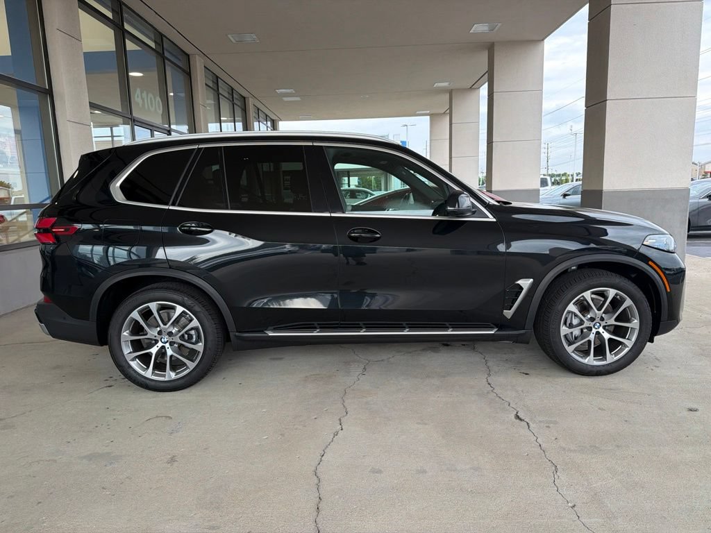 Used 2026 BMW X5 xDrive40i AWD/4WD image 6