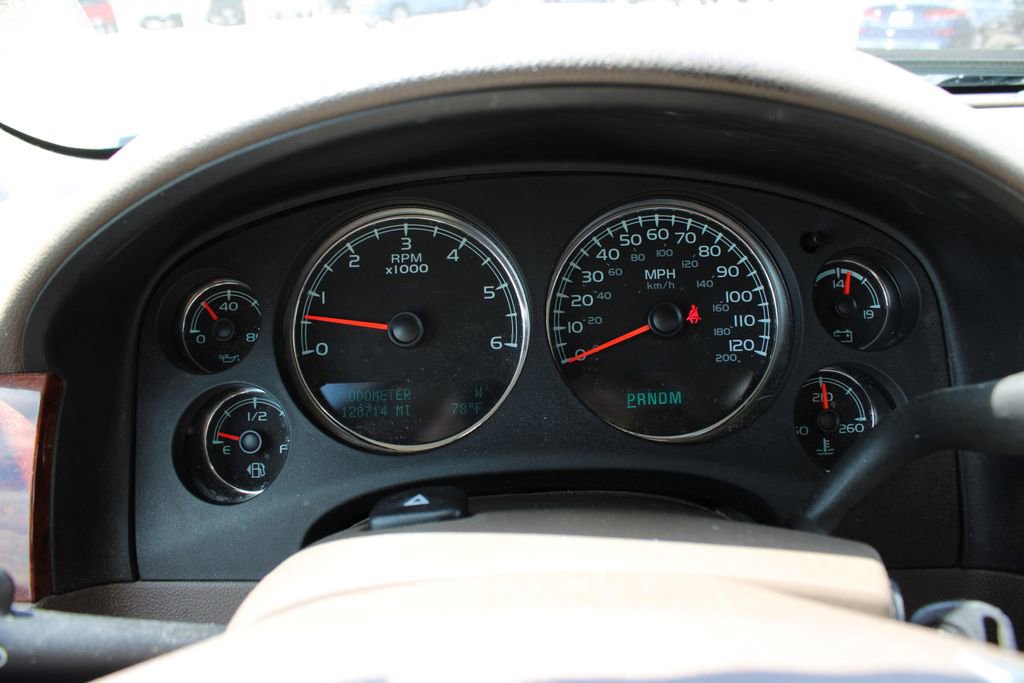 Used 2013 Chevrolet Silverado 1500 LTZ image 11