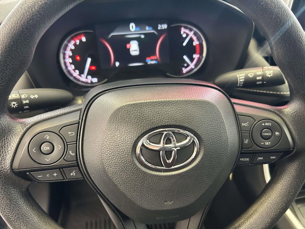 Used 2025 Toyota RAV4 LE FWD image 19