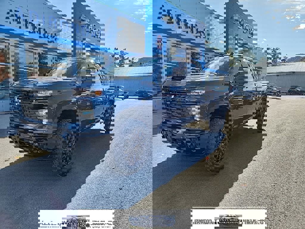 New 2026 Chevrolet Silverado 2500 Custom w/ Custom Blackout Package