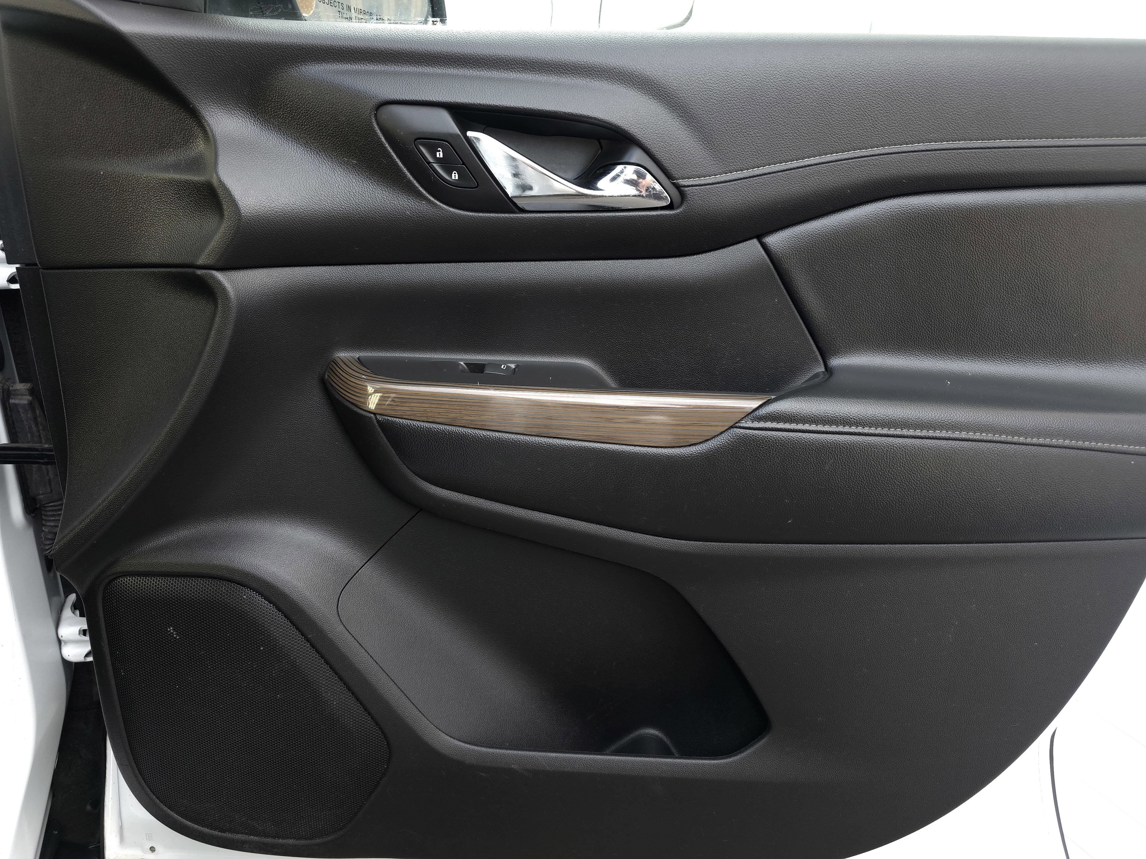 Used 2019 GMC Acadia SLE image 42