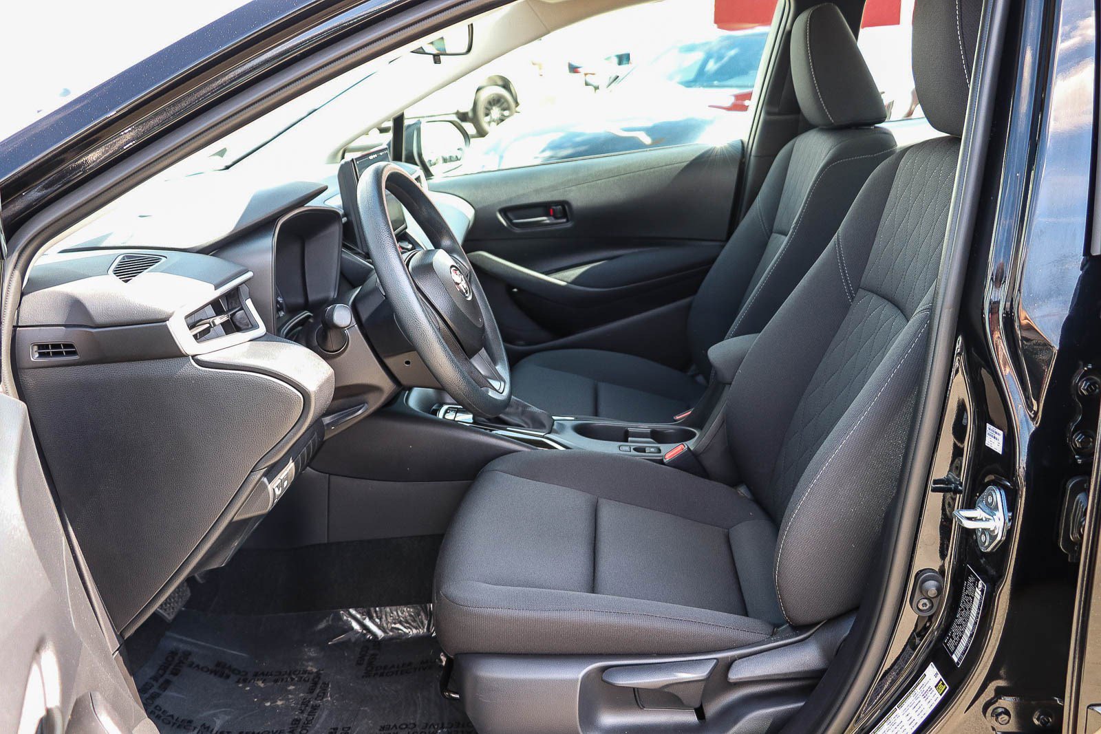 Certified 2025 Toyota Corolla LE image 17