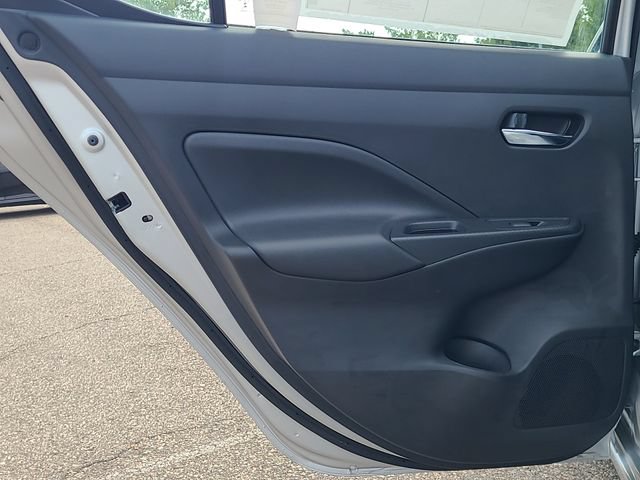 New 2025 Nissan Versa SV w/ Trunk Package FWD image 19