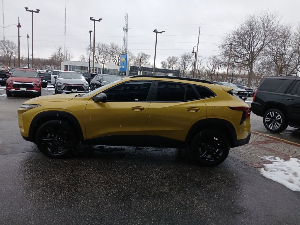 Used 2024 Chevrolet Trax ACTIV w/ Sunroof Package image 5