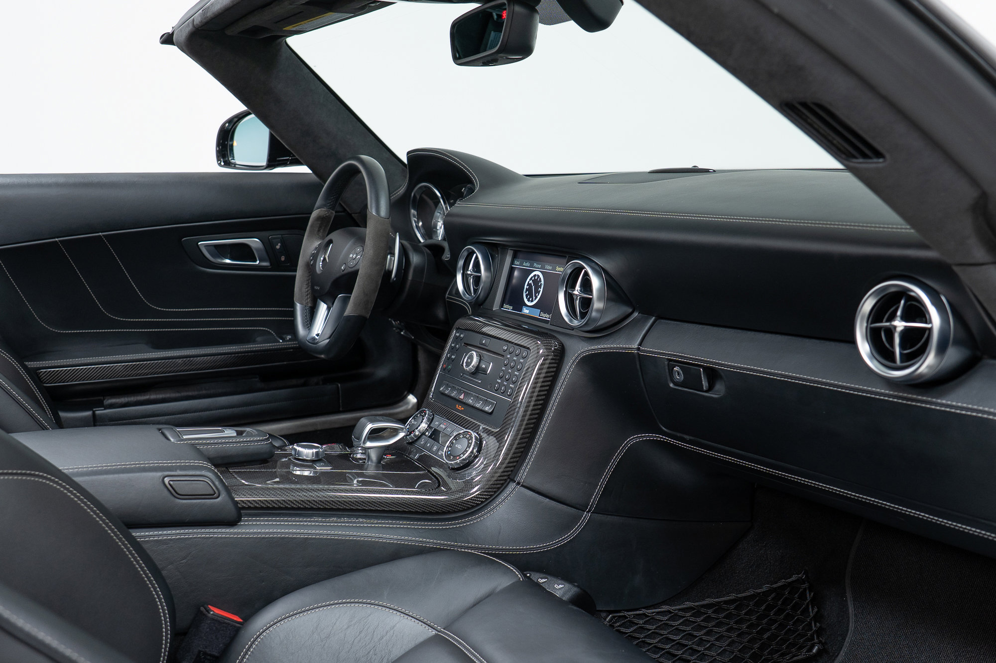 Used 2012 Mercedes-Benz SLS AMG Roadster image 28