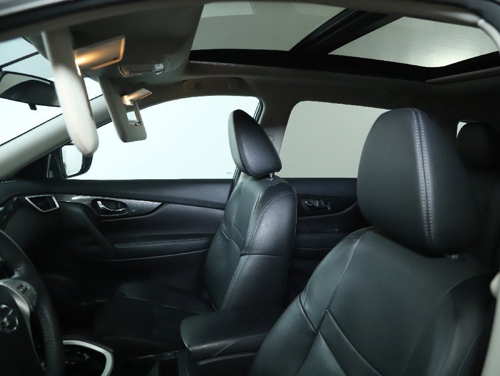 Used 2016 Nissan Rogue SL w/ SL Premium Package image 20