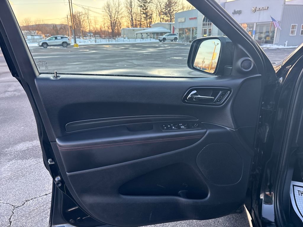 Used 2024 Dodge Durango GT image 9