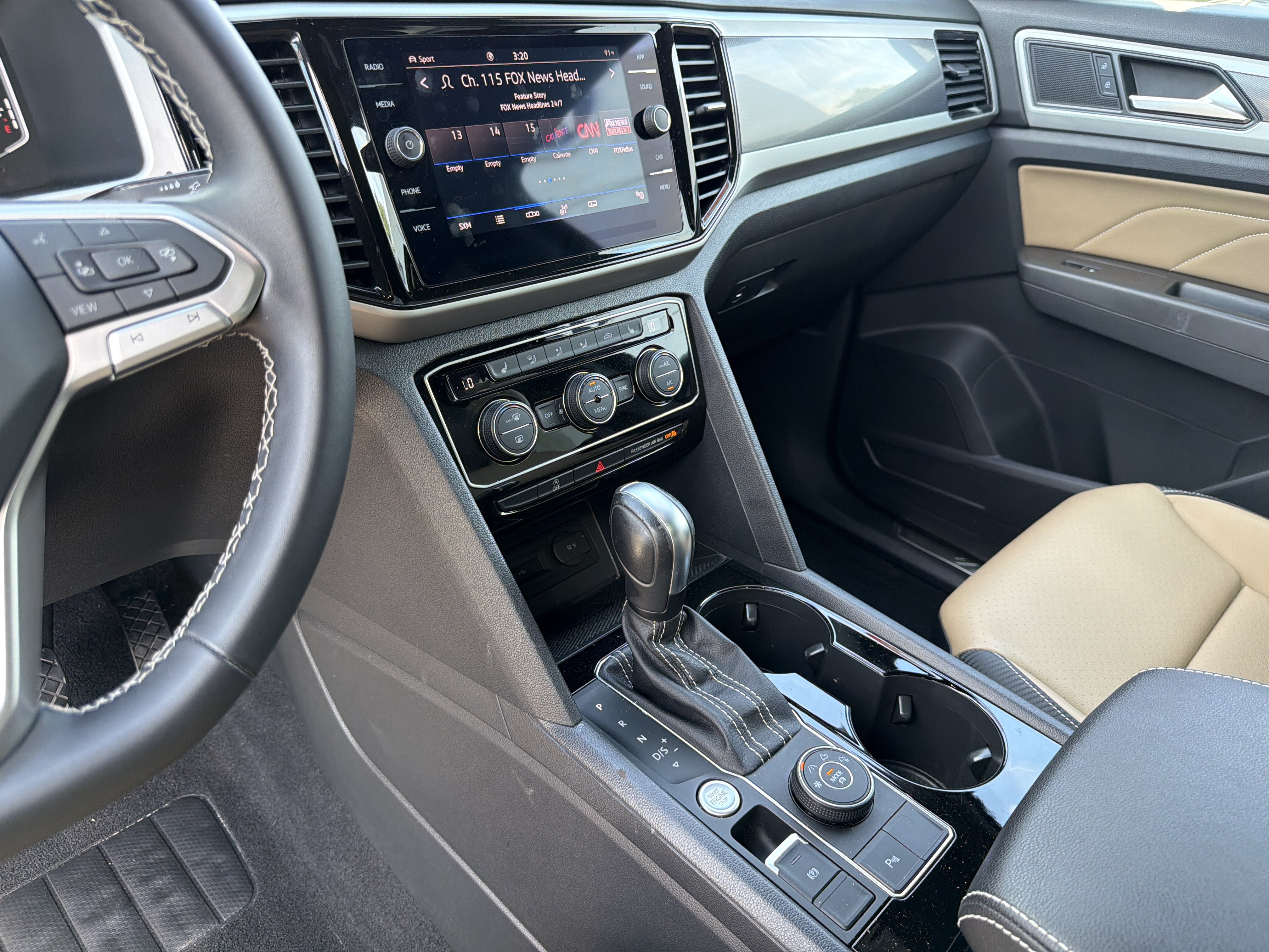 Certified 2023 Volkswagen Atlas Cross Sport SE w/ Panoramic Sunroof Package AWD/4WD image 20