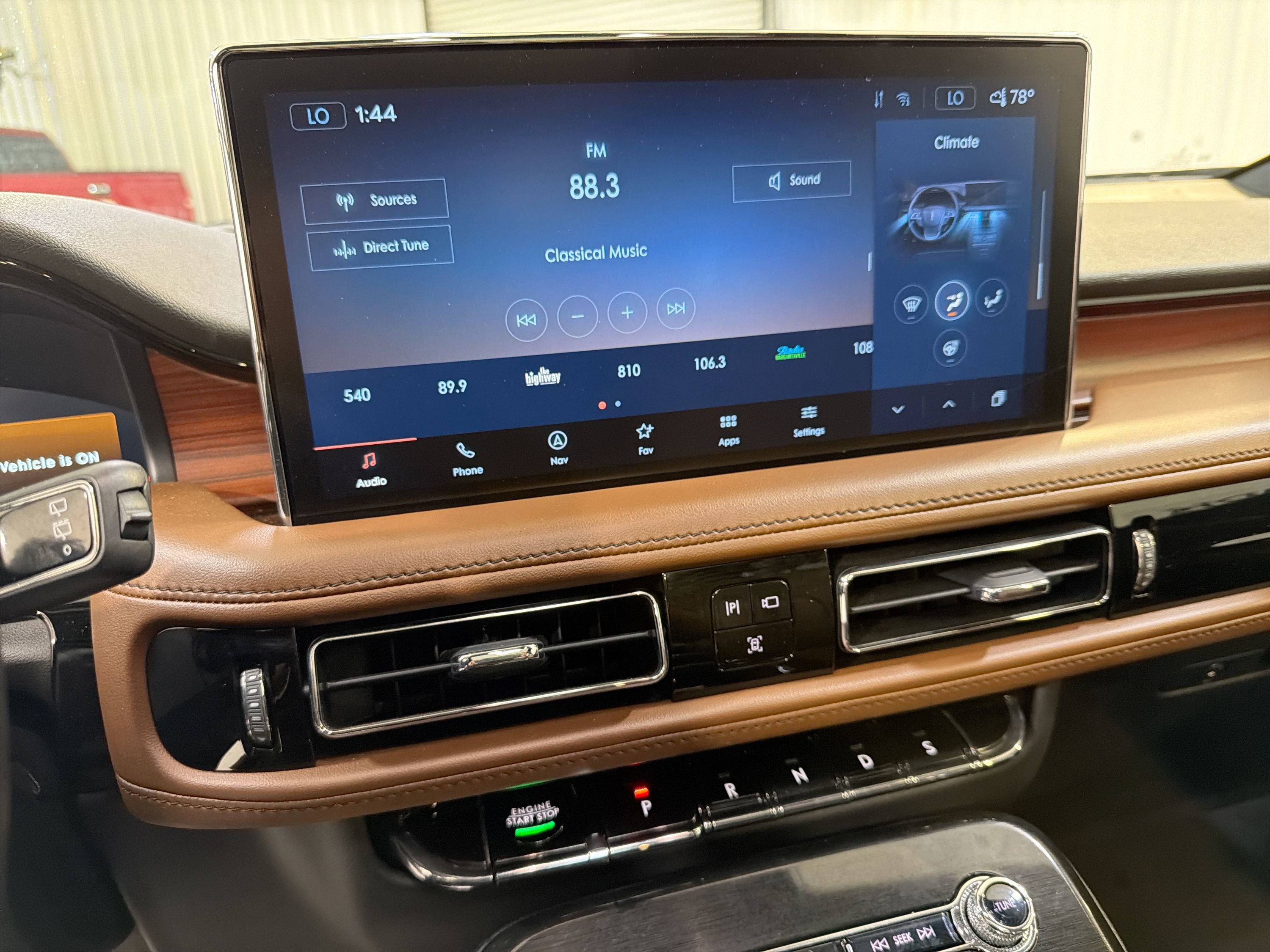 Used 2023 Lincoln Nautilus Reserve AWD/4WD image 17