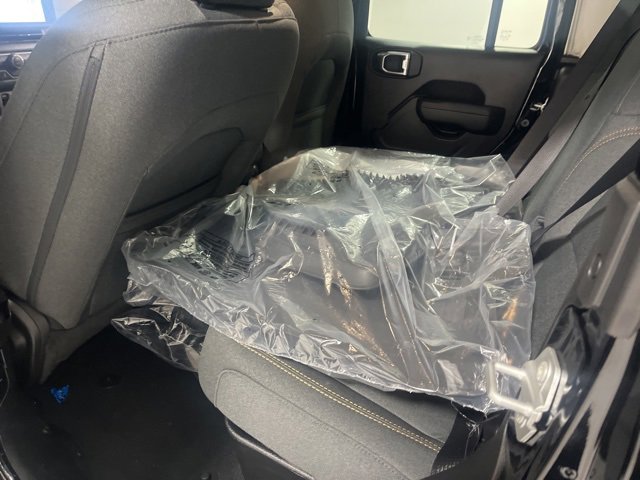 New 2025 Jeep Gladiator Sport image 30