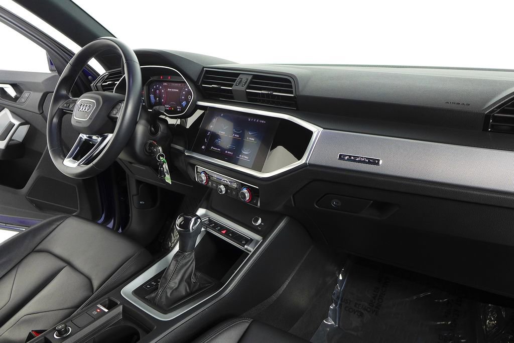 Used 2022 Audi Q3 2.0T Premium w/ Convenience Package image 13