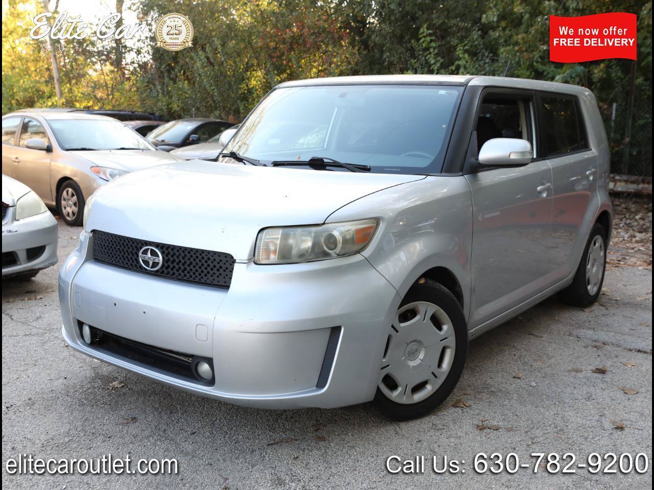 Used 2010 Scion xB FWD image 1