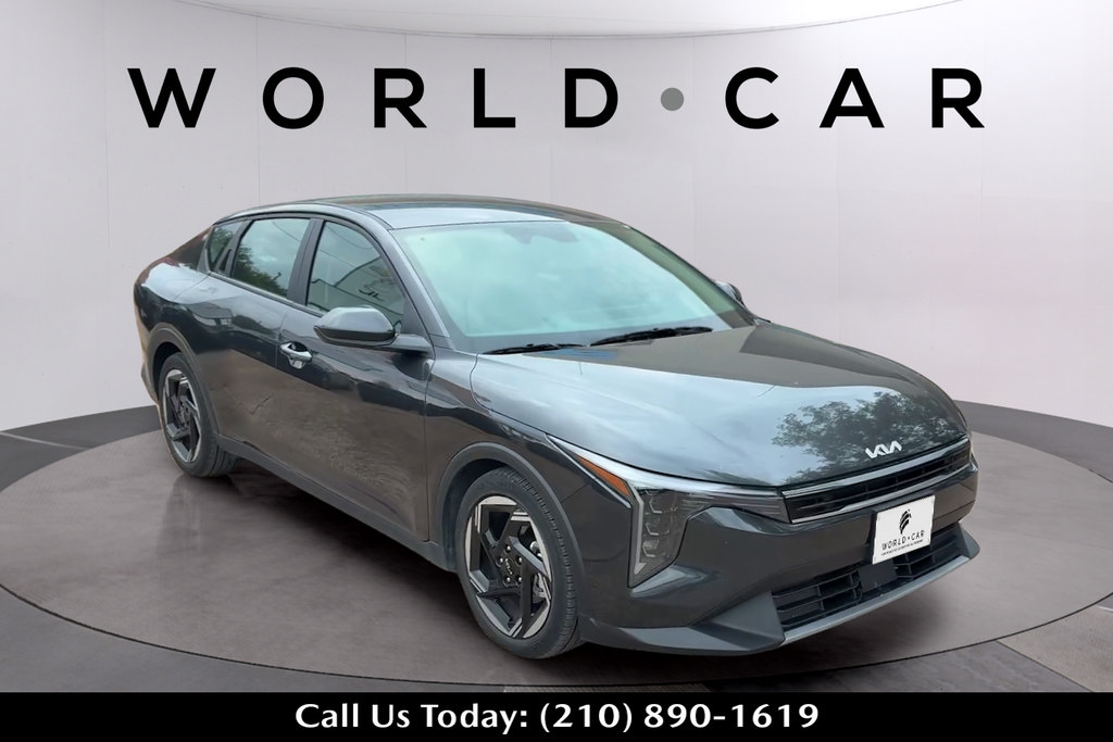 Used 2025 Kia K4 EX FWD image 2