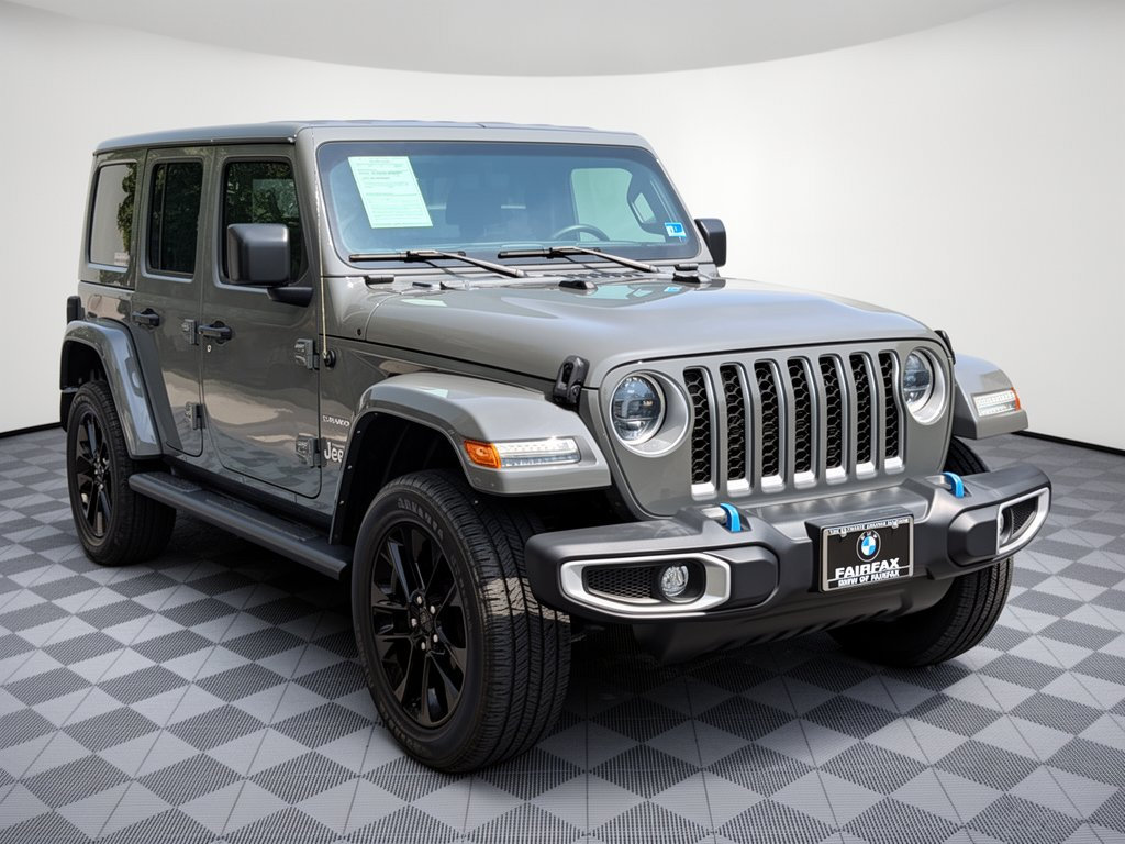 Used 2023 Jeep Wrangler Unlimited Sahara w/ Cold Weather Group AWD/4WD image 7