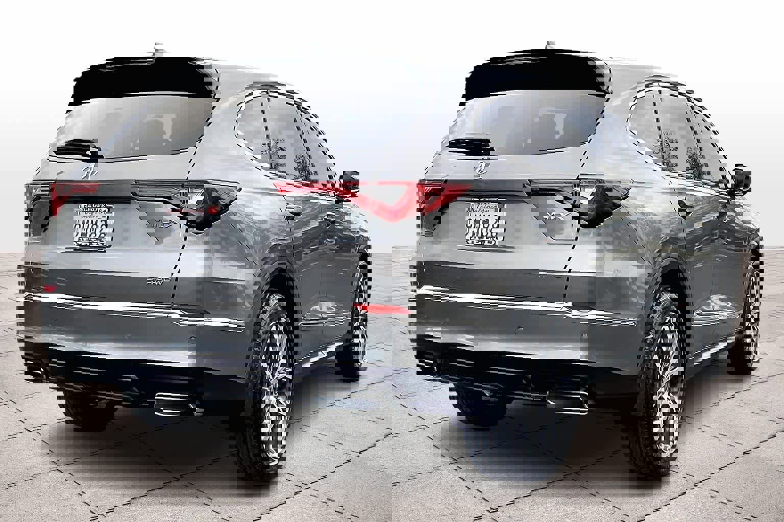 Used 2024 Acura MDX SH-AWD w/ Technology Package image 14