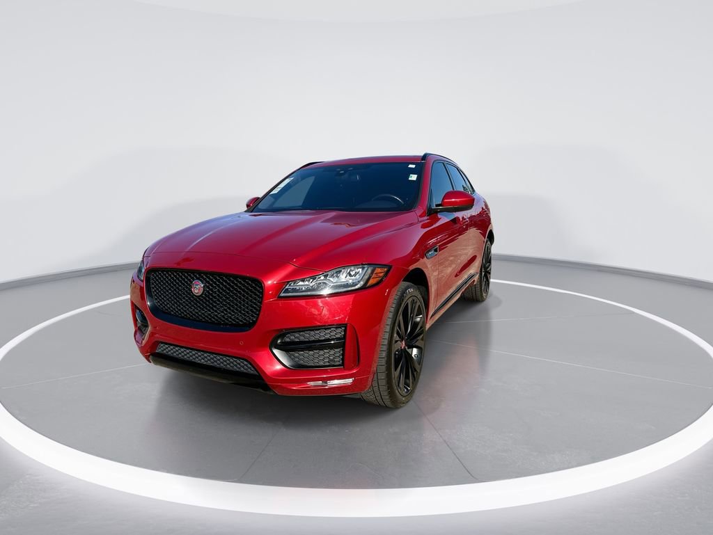 Used 2018 Jaguar F-PACE R-Sport image 4