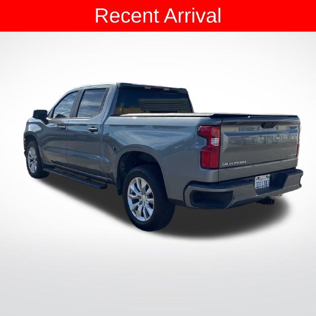 Used 2020 Chevrolet Silverado 1500 Custom w/ Custom Value Package RWD image 3