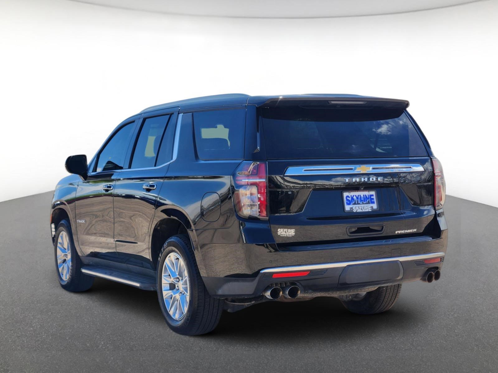 Used 2024 Chevrolet Tahoe Premier AWD/4WD image 4