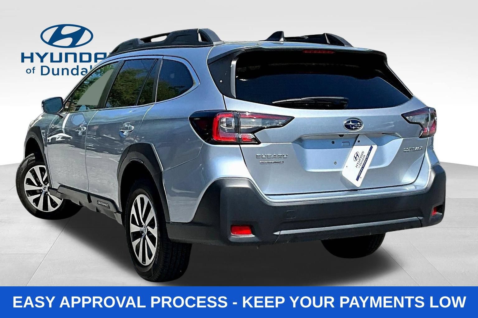 Used 2023 Subaru Outback Premium AWD/4WD image 5