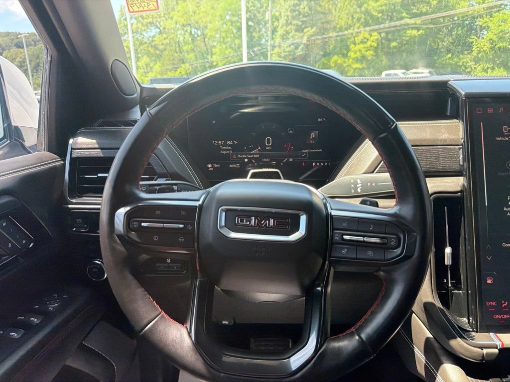 Certified 2025 GMC Yukon AT4 Ultimate w/ LPO, Floor Liner Package AWD/4WD image 21