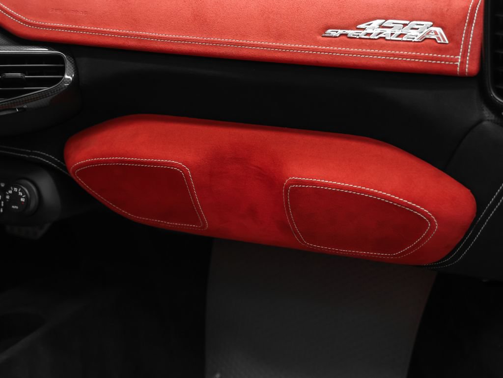 Certified 2015 Ferrari 458 Speciale A RWD image 29