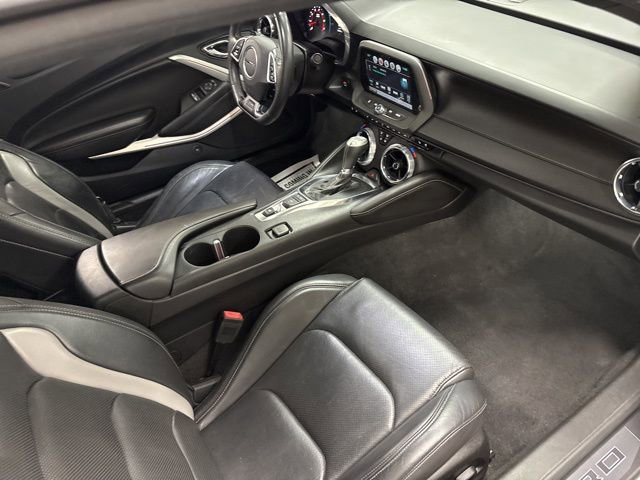 Used 2017 Chevrolet Camaro SS RWD image 10