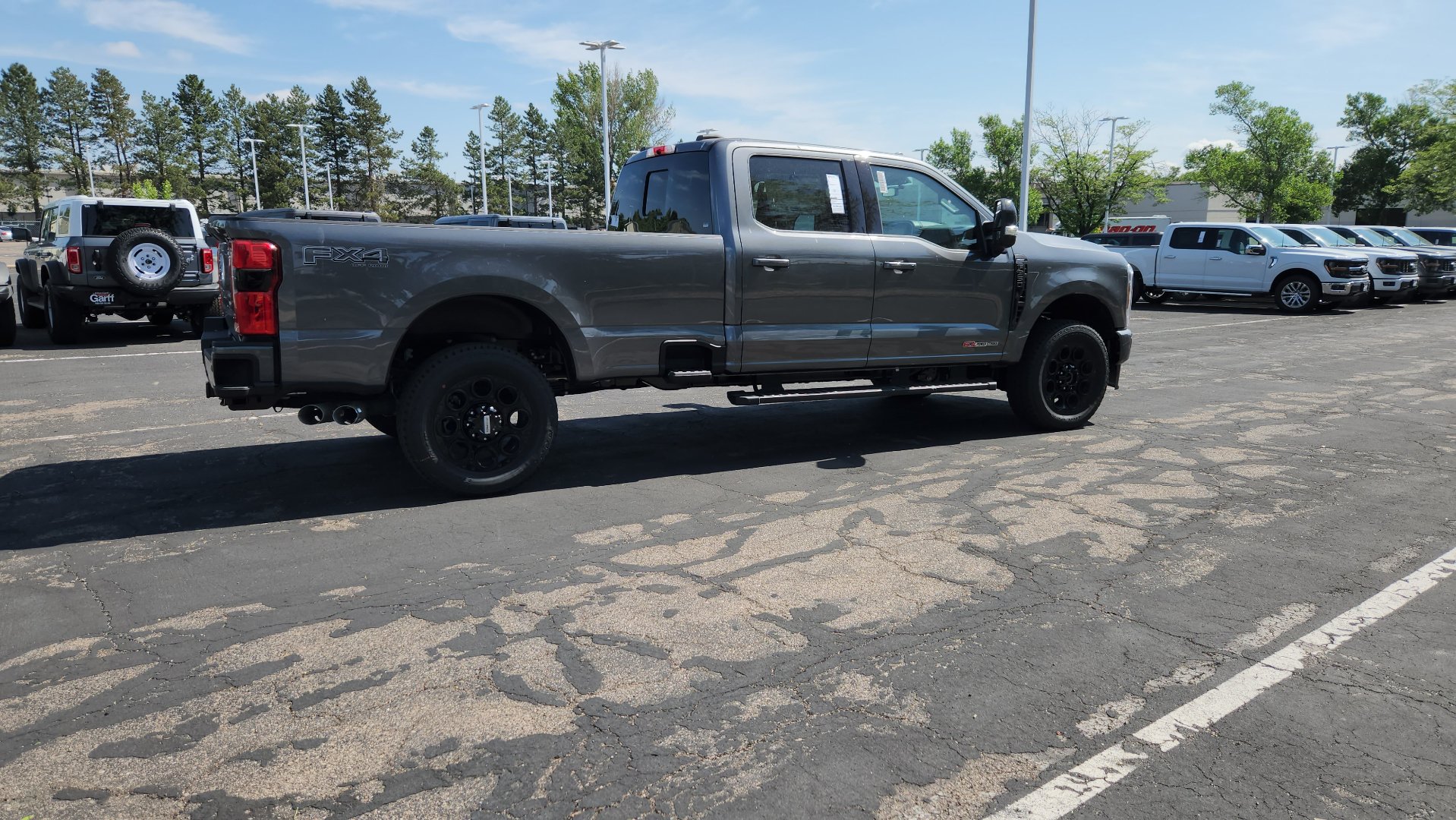 New 2026 Ford F350 Lariat w/ Black Appearance Package AWD/4WD image 16