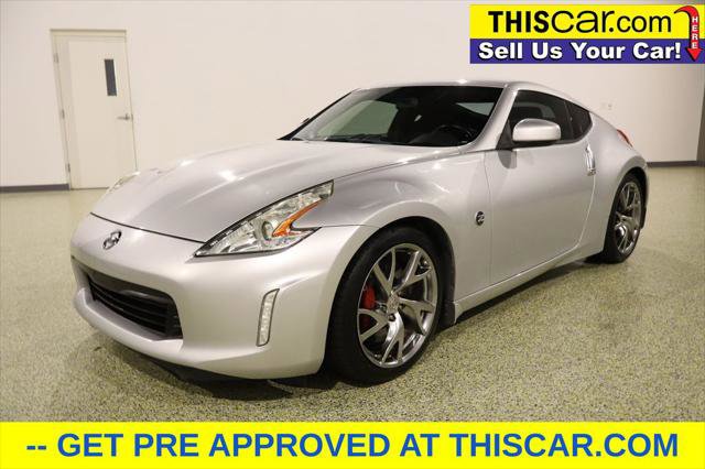 Used 2016 Nissan 370Z w/ Sport Package image 3