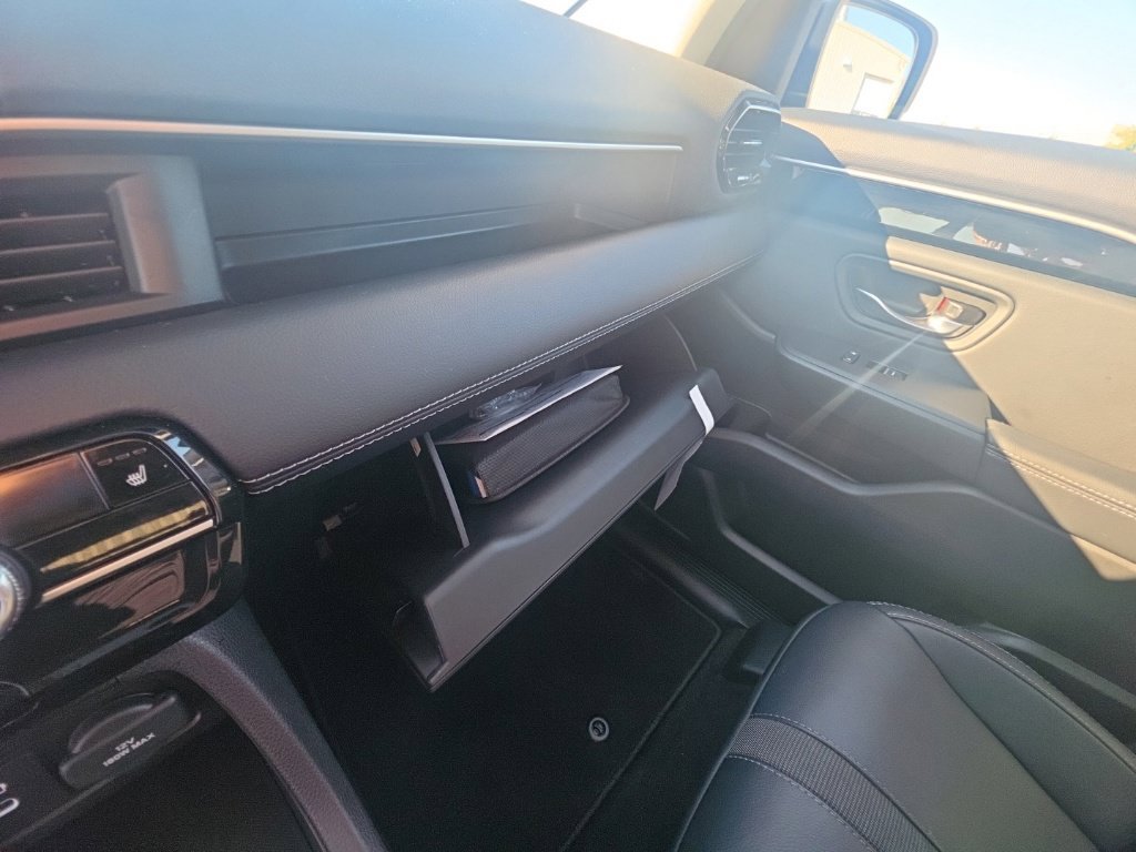 Certified 2025 Honda Pilot Touring image 23