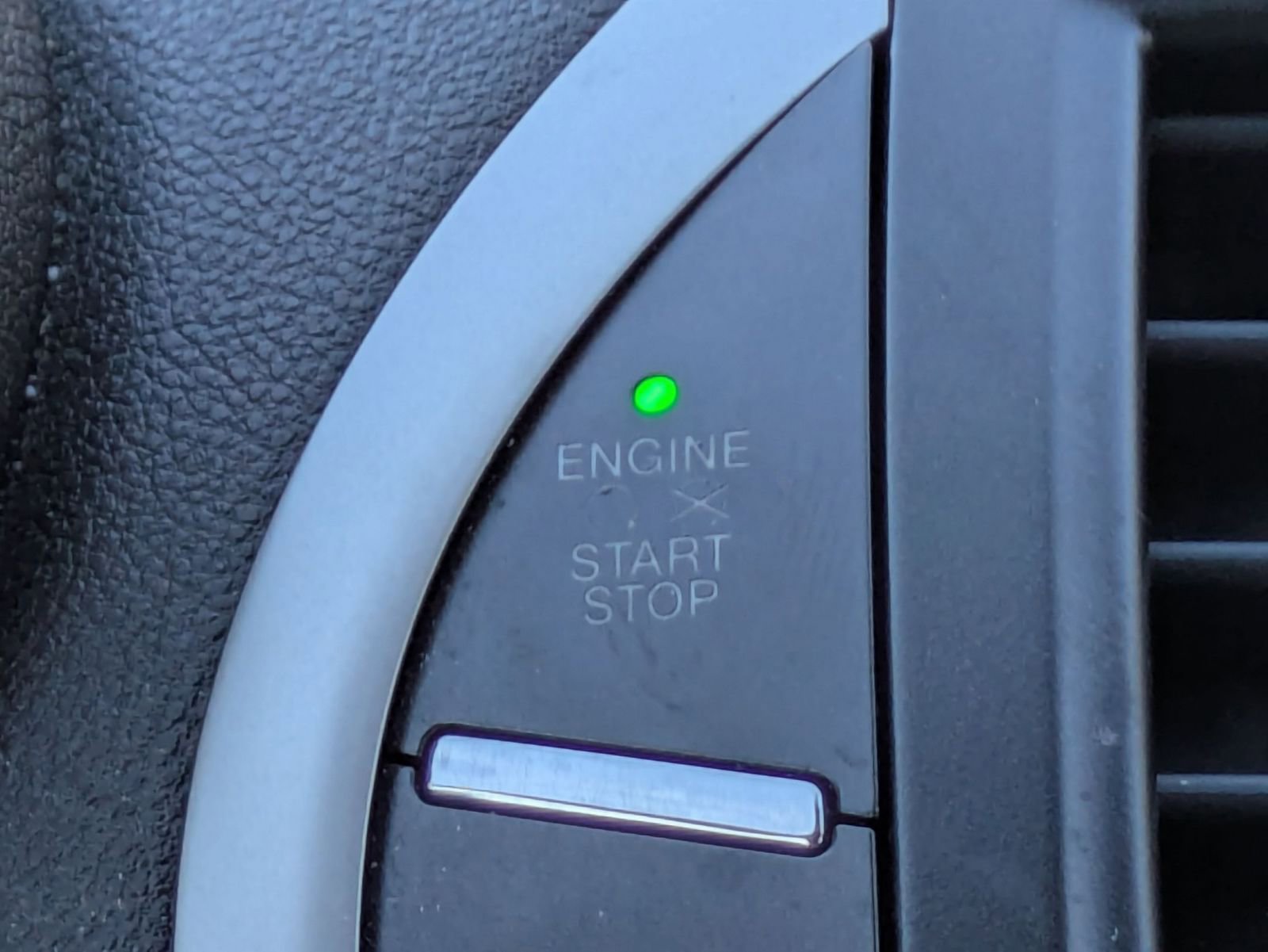 Used 2019 Lincoln MKC Select w/ Select Plus Package image 17