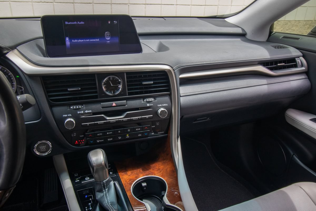 Used 2019 Lexus RX 350L FWD w/ Premium Package image 27