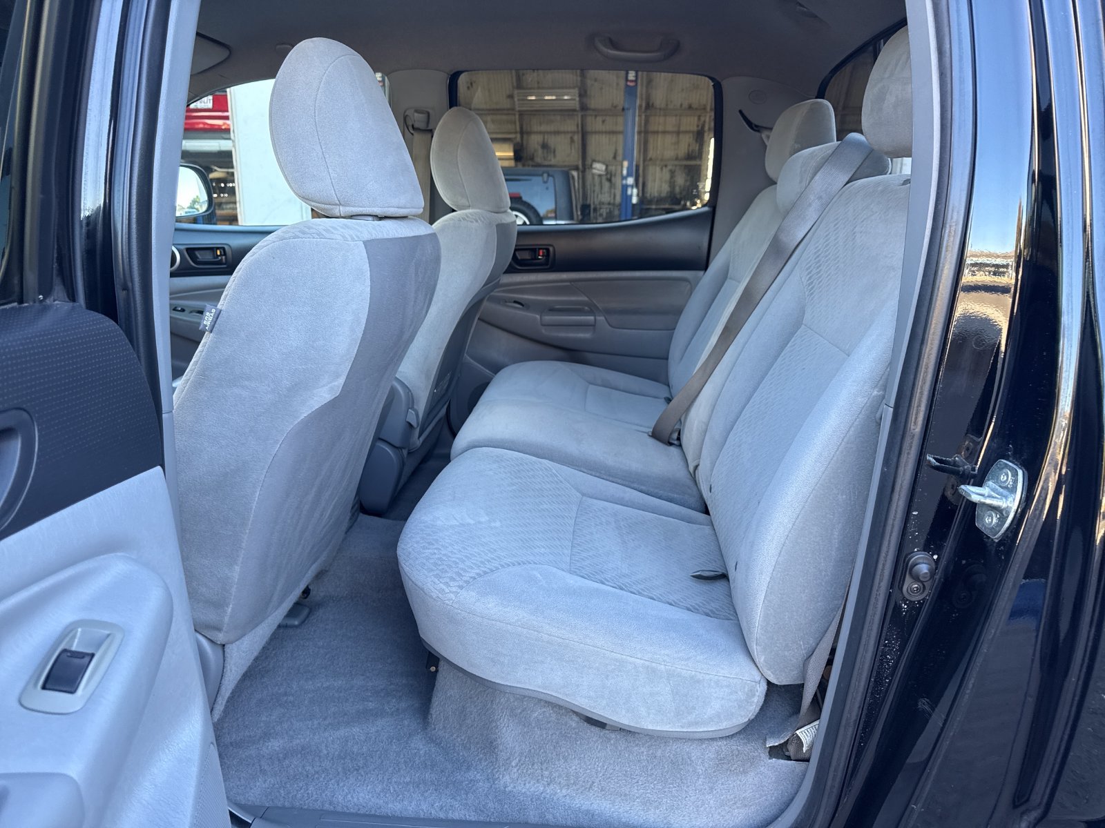 Used 2011 Toyota Tacoma PreRunner w/ SR5 Pkg #2 RWD image 25